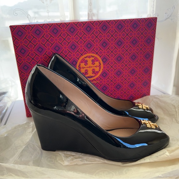 Tory Burch Sally 2 - Tumbled Leather Black High Heeled Shoes /Wedges - Picture 2 of 7